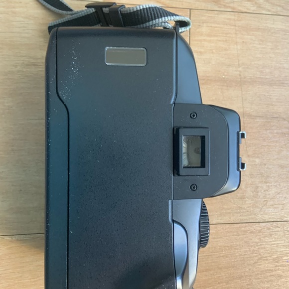 1990 Canon 35mm Film ,SLR camera. Good condition. - Picture 4 of 7